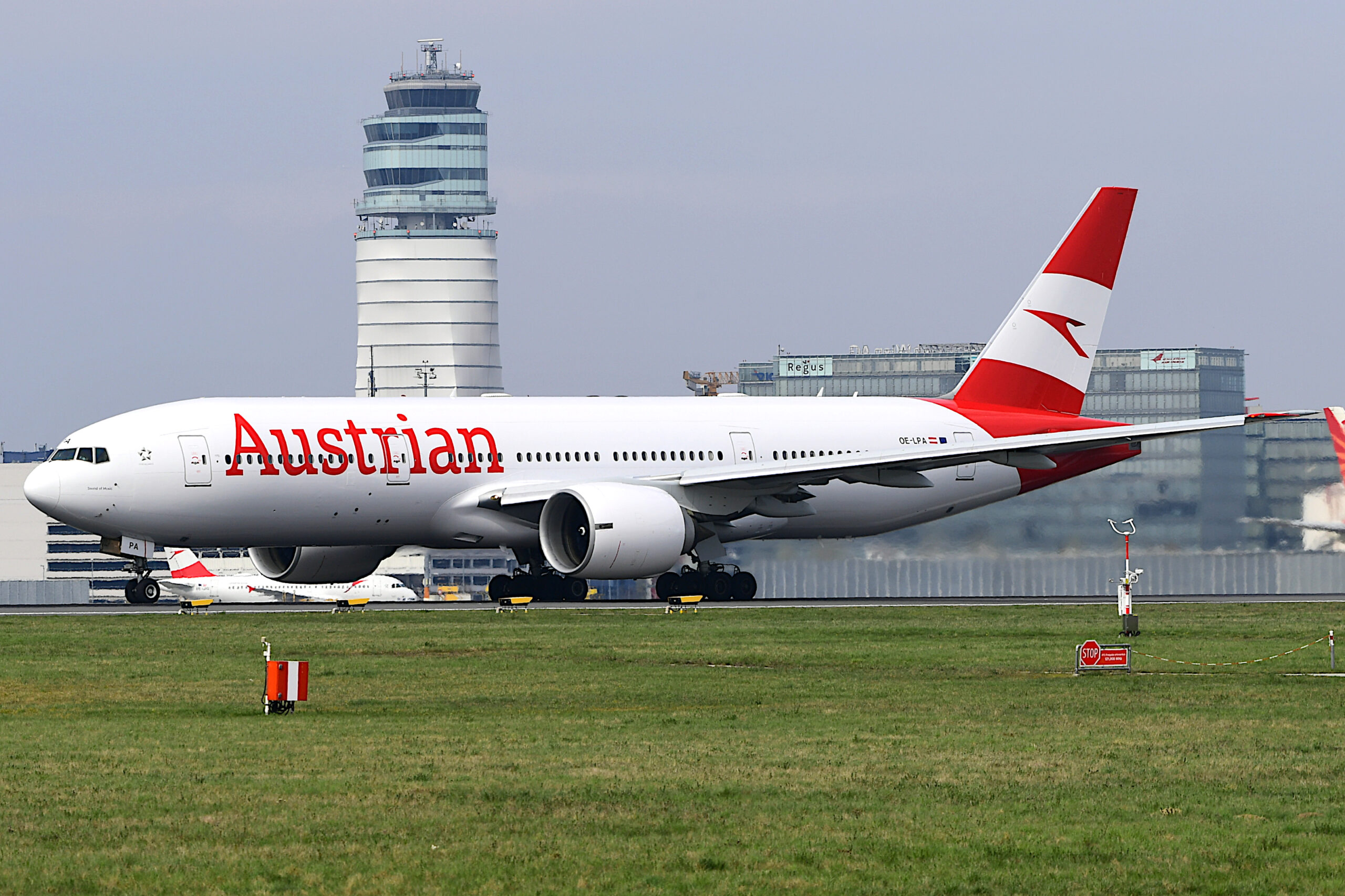 Austrian Airlines Flight To New York Forced To Turn Around After