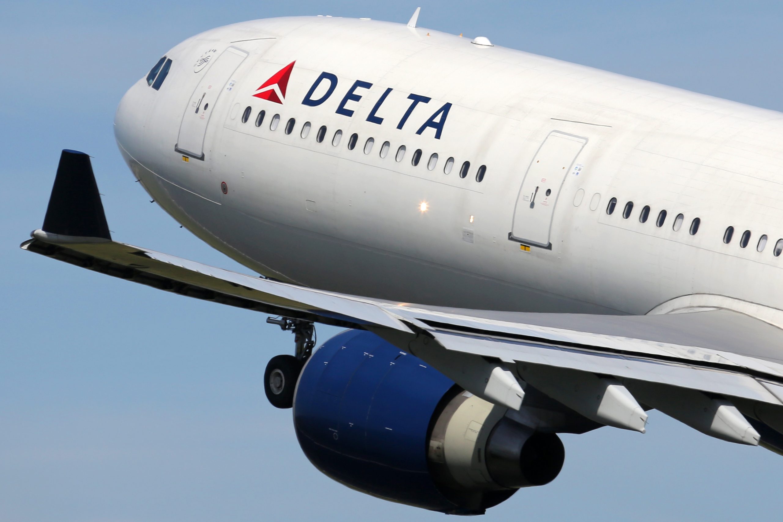 Delta Air Blasted By Flight Attendants Over Deeply Concerning Plans 