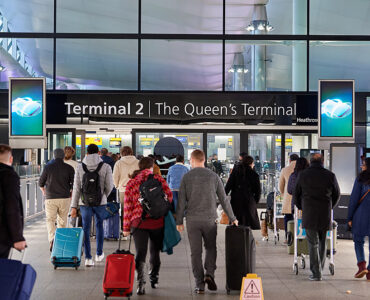 Qantas Forced to Fly a Boeing Dreamliner Full of Lost Bags But No ...